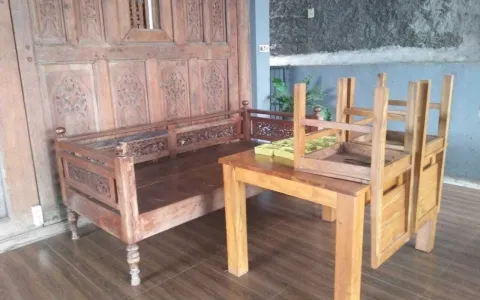 Disewakan Murah Gedung Ex Restoran di Cipayung, Jakarta Timur