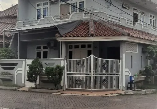 Rumah 2.5 Lantai di Perumahan Budi Indah, Batuceper, Tangerang.