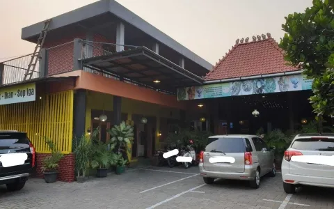 Disewakan Murah Gedung Ex Restoran di Cipayung, Jakarta Timur