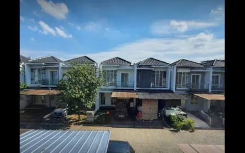 Dijual Rumah Residence One BSD 3 Lantai Semi Furnished, Serpong