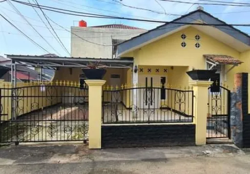 Jual Cepat.. Rumah hoek di Perum Primkopti Cipayung, Jakarta Timur