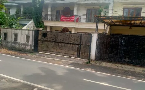 Lelang Rumah 2 lantai di Bintaro, Jakarta Selatan