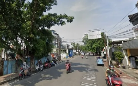 Lelang RUKO GANDENG 3 LANTAI di Tj Priok Jakarta Utara