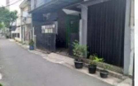 Lelang Rumah Kost 3 lantai, di Kebon Kacang Jakarta Pusat