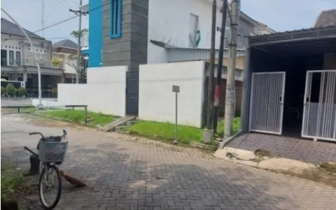 Lelang Rumah 2 Lantai di Cemengkalang, Surabaya