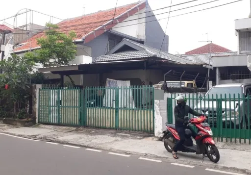 Lelang Rumah 2 Lantai Cocok Untuk Usaha di Cideng, Jakarta Pusat