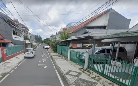 Lelang Rumah 2 Lantai Cocok Untuk Usaha di Cideng, Jakarta Pusat