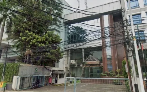 Lelang Kantor 4 Lantai di Gondangdia, Jakarta Pusat