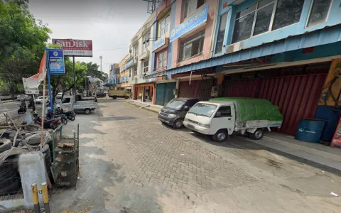 Lelang Ruko Gandeng 3 Lantai Hook di Karawaci, Tangerang