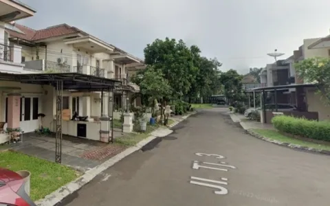 Lelang Rumah 2 Lantai di Larangan, Tangerang