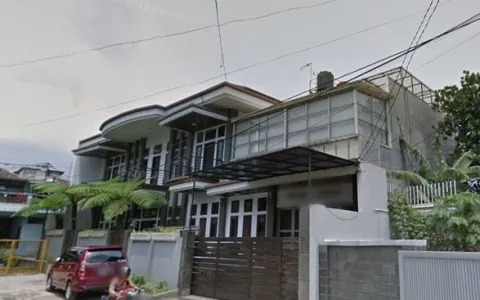 Dilelang Rumah 2 Lantai di Andir, Bandung