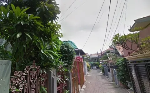 Dilelang Rumah 2 Lantai 212m di Matraman, Jakarta  Timur