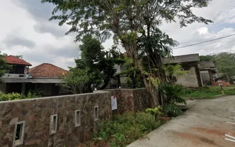 Lelang Rumah Halaman Luas di Pesanggrahan,Jakarta Selatan