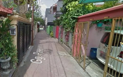 Dilelang Rumah 2 Lantai 212m di Matraman, Jakarta  Timur