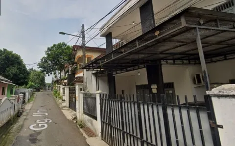 Lelang Rumah Cantik 2 Lt Cipayung Jakarta Timur