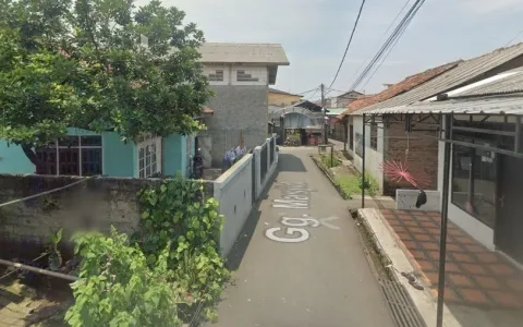 Dilelang Rumah Lokasi Strategis di Cilodong, Depok