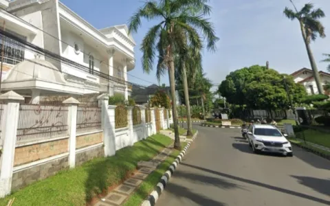 Lelang Rumah 2 Lantai di Bintaro, Tangerang Selatan