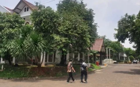 Dilelang Rumah Tinggal 2 Lantai di Pondok Gede, Bekasi