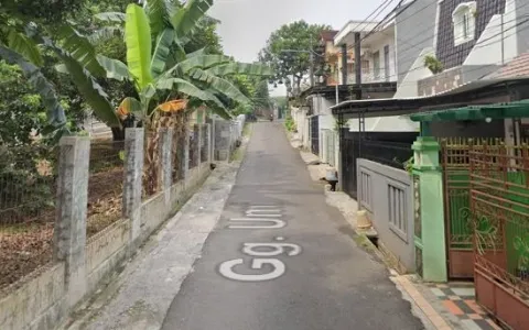 Lelang Rumah Cantik 2 Lt Cipayung Jakarta Timur