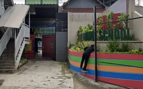 Lelang Gudang di Rambutan, Jakarta Timur