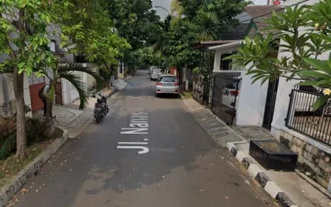 Lelang Rumah 3 Lantai di Penggilingan, Jakarta Timur