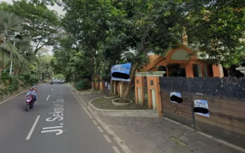 Rumah Lelang di Kebayoran Lama, Jakarta Selatan