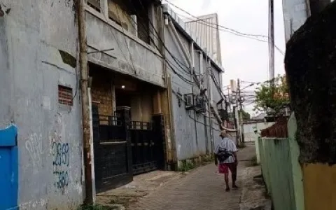 Lelang Rumah 2 Lantai di Cipondoh,Tangerang