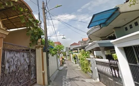 Dilelang Rumah 2 Lantai 212m di Matraman, Jakarta  Timur