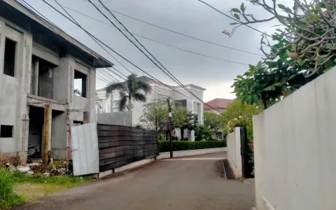 Dilelang Tanah dan Bangunan di Kemang, Jakarta Selatan