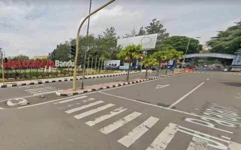 Dilelang Rumah Luas Tanah 1765m2 di Cicendo, Bandung, Jawa Barat