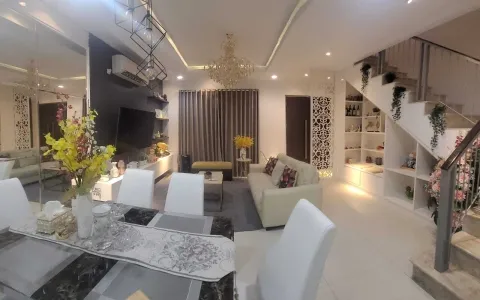 Rumah Golf Island (6x12.5) Mewah dan Cantik Full Furnished di Pantai Indah Kapuk (PIK), Jakarta Utara.