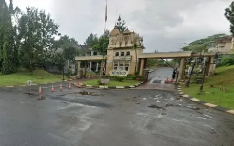 Lelang Rumah 2 Lantai di Perumahan Kota Wisata, Bogor