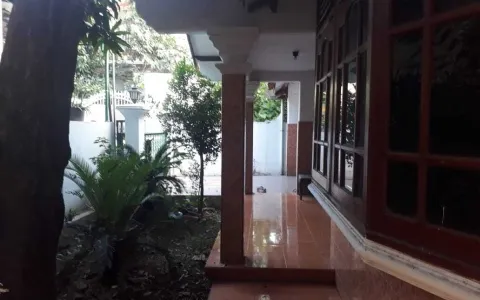 JUAL CEPAT, Rumah Jl. Batu Tumbuh, Kramat Jati, Jakarta Timur