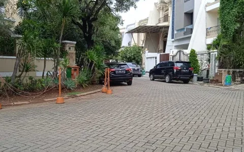 Lelang Rumah PIK Walet Indah 340 m2, Pantai Indah Kapuk, Jakarta Utara