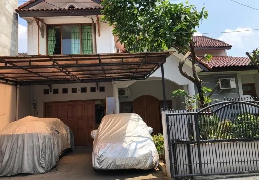 Rumah Nyaman dan Asri 2 Lantai Furnished di Rempoa, Ciputat, Tangsel.