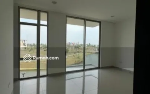 Rumah Cluster Riverside 10x25 View Danau di PIK 2