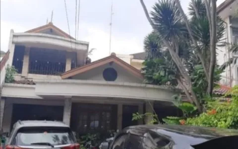 Dilelang Rumah 2 Lantai di Bandung Wetan, Bandung, Jawa Barat