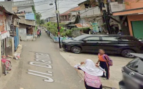 Dilelang Rumah Lokasi Strategis di Kramat Jati, Jakarta Timur