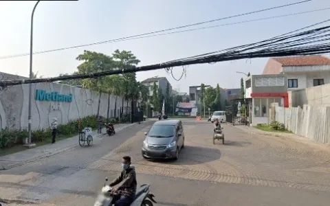 Dilelang Rumah Cluster 2 Lantai di Cipondoh , Tangerang