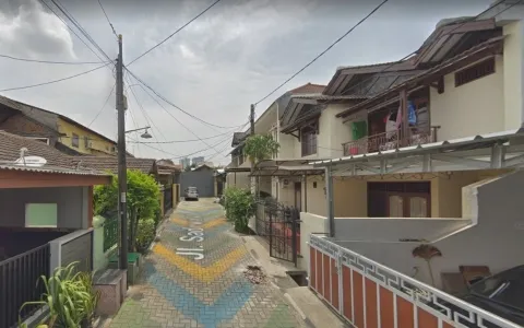 Dilelang Rumah 2 Lantai dalam Perum di Kayuringin, Bekasi Selatan