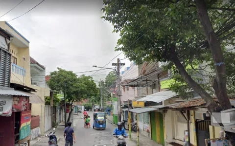 Dilelang Rumah 2 Lantai Lokasi Strategis di Senen, Jakarta Pusat