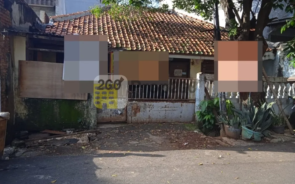 Dijual Rumah Tua Hitung Tanah di Jalan Delima, Tanjung Duren, Jakarta Barat