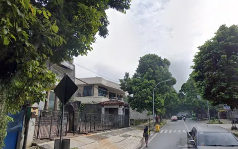 Lelang Rumah 2 lantai JL. Lawang Gintung Bogor Kota