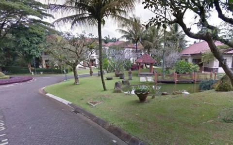 Lelang Perumahan Rancamaya Golf 2 lantai Jl. Jasmine Bogor Selatan