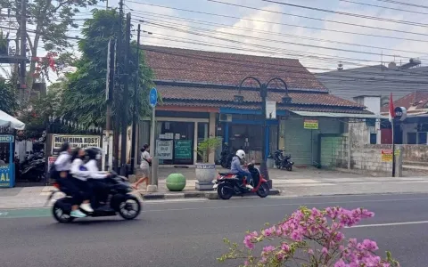 Lelang Kost Kostan Jl. Diponegoro Kota Salatiga Jawa Tengah