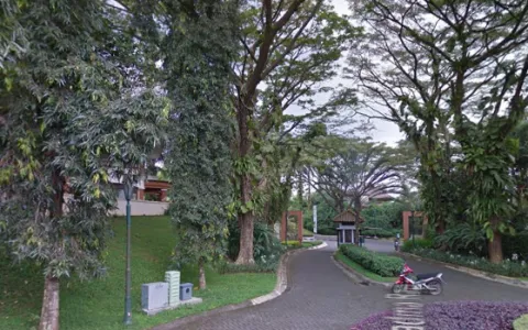 Lelang Perumahan Rancamaya Golf 2 lantai Jl. Jasmine Bogor Selatan