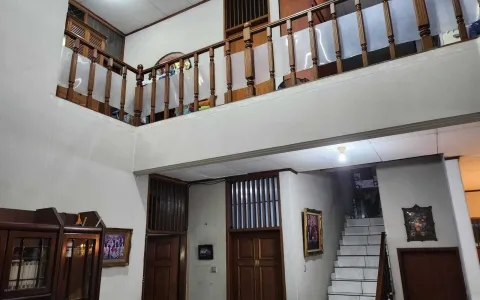 Rumah Semi Furnished di Ulujami Pesanggrahan, Jakarta Selatan