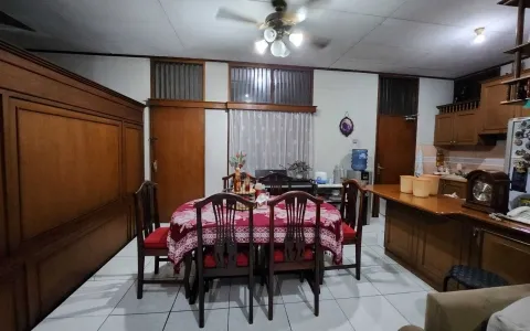 Rumah Semi Furnished di Ulujami Pesanggrahan, Jakarta Selatan