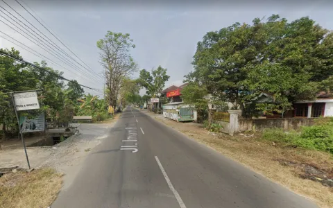 Lelang 3 Ruko Gandeng Jl. Imam Bonjol, Madiun, Jawa Timur