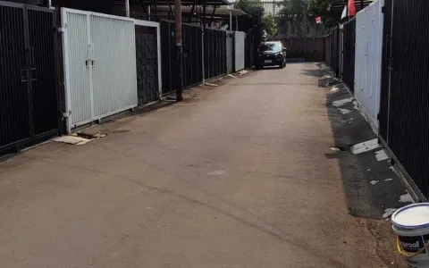 LELANG RUMAH JALAN H.HOLIL LARANGAN,KOTA TANGERANG